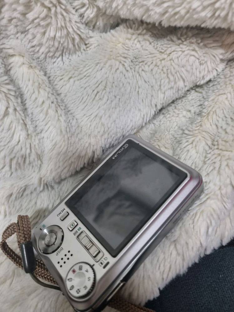 카시오 엑슬림 ex-v7 레트로 디카 빈티지 카메라 이미지