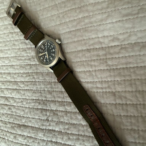 카키필드38mm 풀박스 이미지