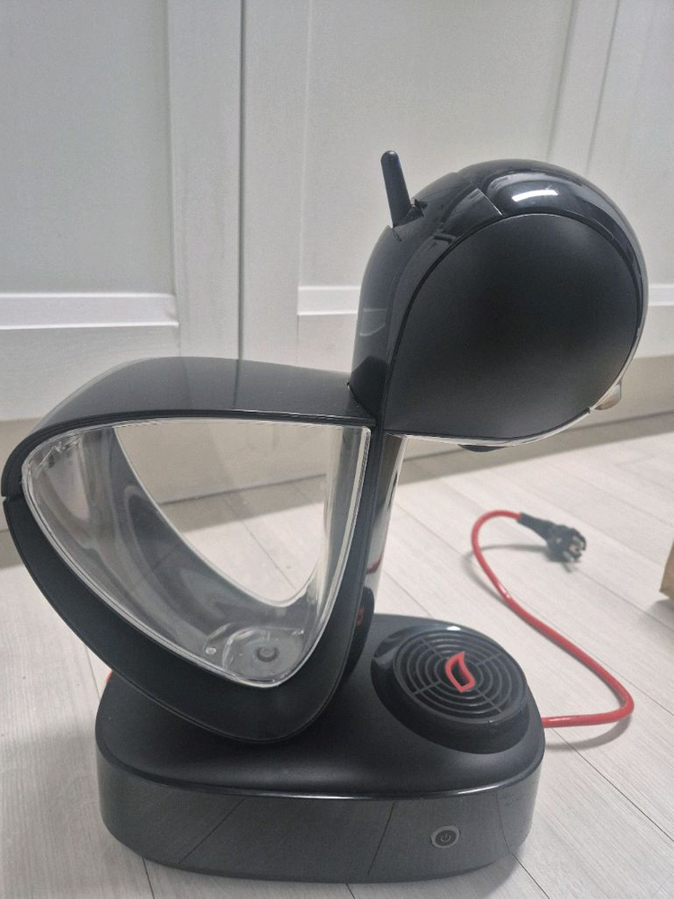 돌체구스토 커피머신 이미지