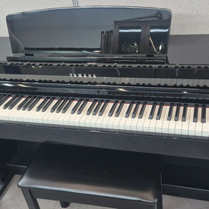 야마하 디지탈피아노 CLP645PE 이미지