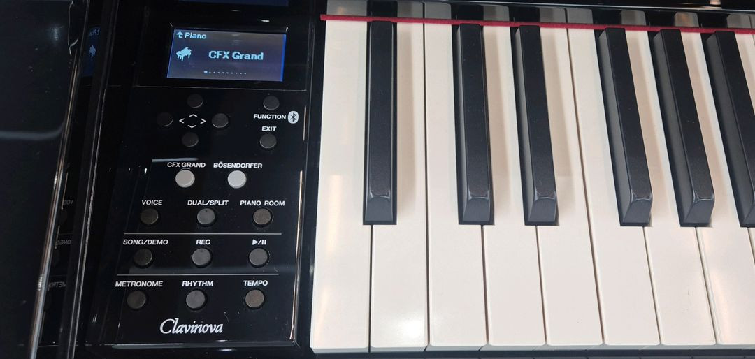 야마하 디지탈피아노 CLP645PE 이미지