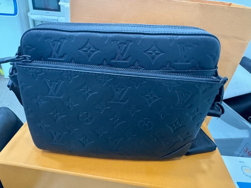 [상태굿/풀박스] 루이비통 블랙 쉐도우 트리오 메신저백 크로스백 이미지