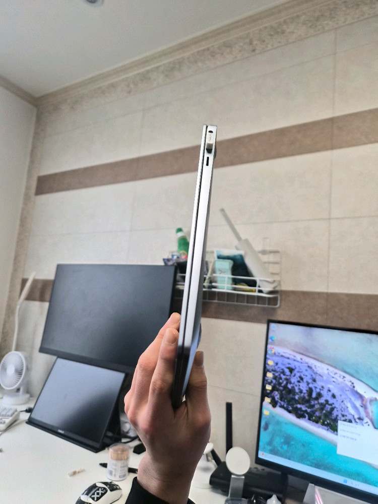 갤럭시북4프로360 (키보드, 노트북 거치대, 마우스 일괄) 이미지