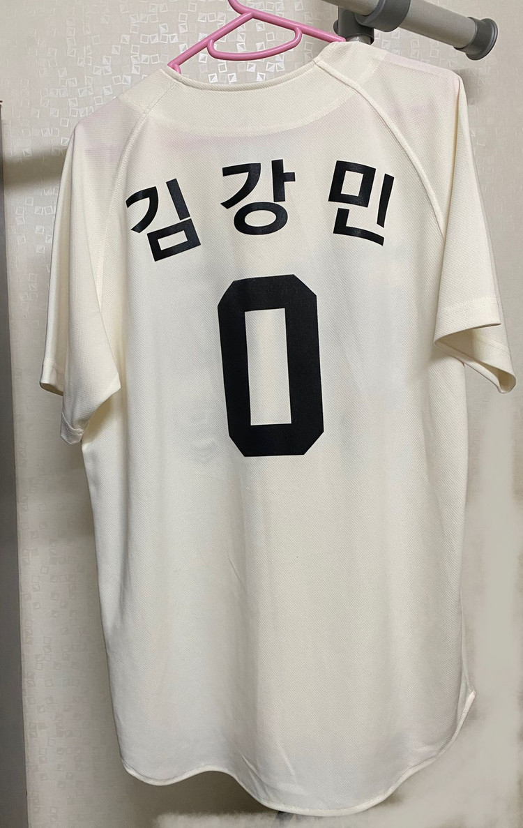 SSG랜더스 23시즌 유니폼 인천군 김강민 이미지