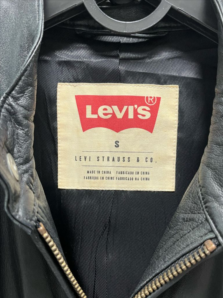 리바이스 가죽자켓 이미지
