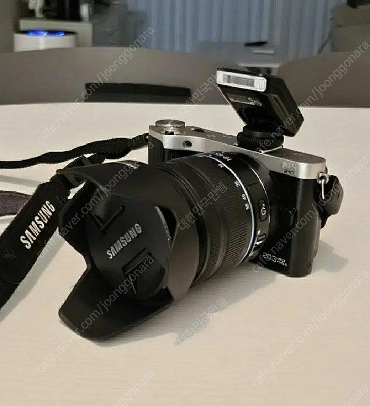 삼성 미러리스 카메라 NX210 20만원에 팝니다 이미지