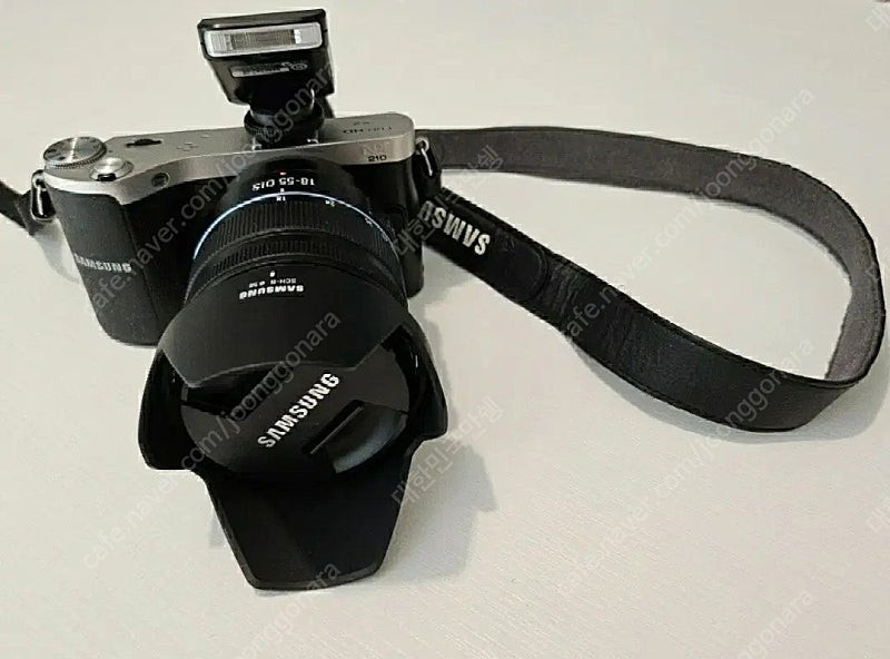 삼성 미러리스 카메라 NX210 20만원에 팝니다 이미지