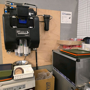 아이스트로 수냉식 제빙기 100kg 이미지