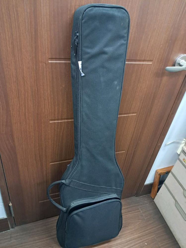아이바네즈 베이스기타 이미지