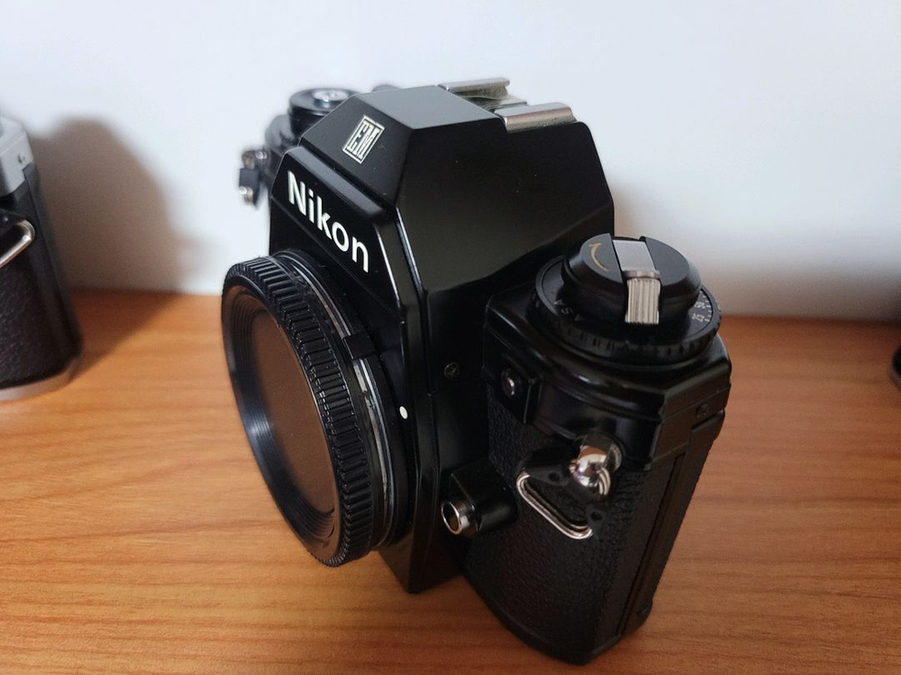 부품용 니콘 EM 필름카메라 외관상태 굿!! 이미지