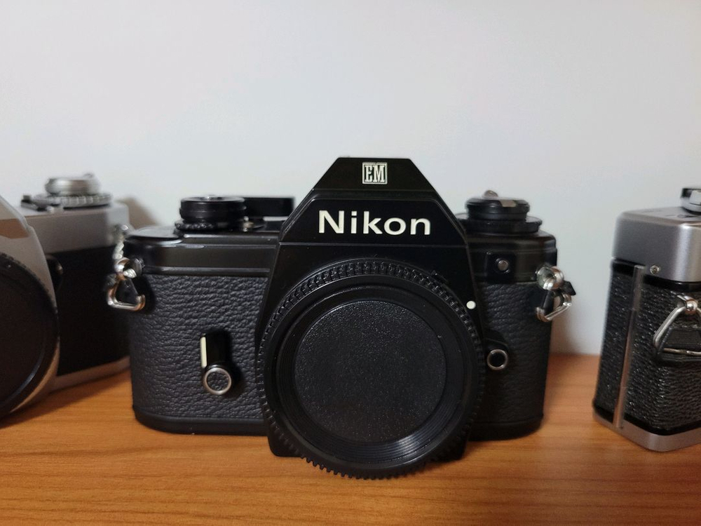 부품용 니콘 EM 필름카메라 외관상태 굿!! 이미지