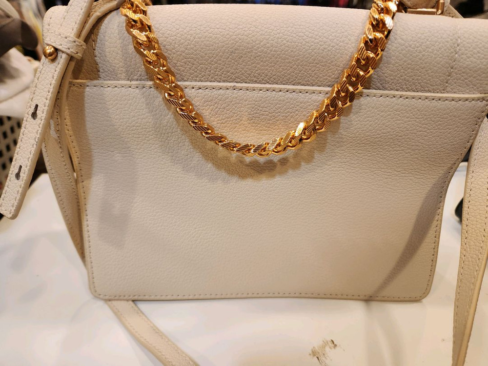 쿠론 벨 크로스백 이미지