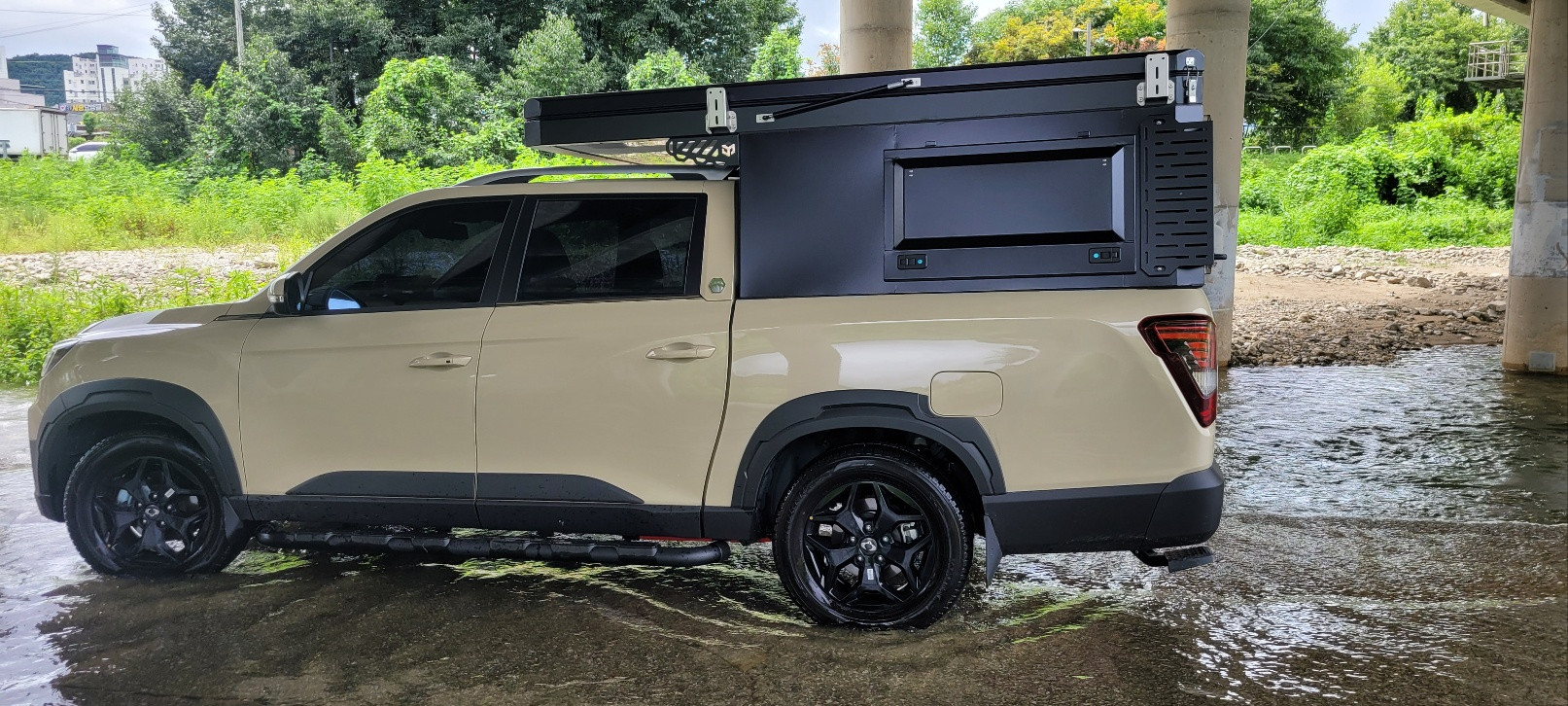 큐브캠퍼2 픽업트럭 캐노피캠퍼 무쏘칸 롱데크 렉스턴스포츠칸 이미지