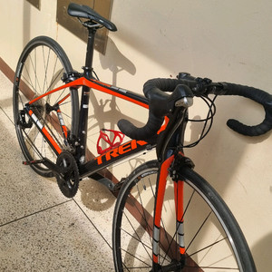 트렉 도마니 S5 카본 로드 자전거 이미지