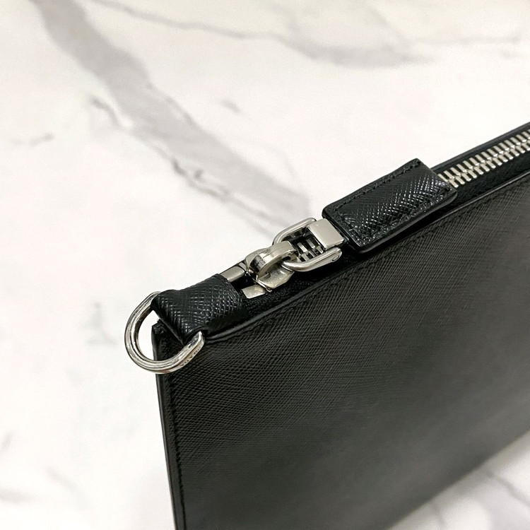 거의새것 프라다 사피아노 레더 삼각로고 클러치백 남성 가방 2NG001 이미지