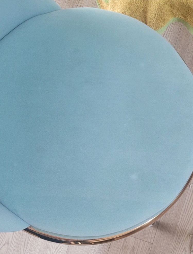 모던 벨벳 체어 3개 개당가격 (민트, 아이보리, 블루) 중고 사용감있음 (얼룩이나 흔적 사진참조) 이미지