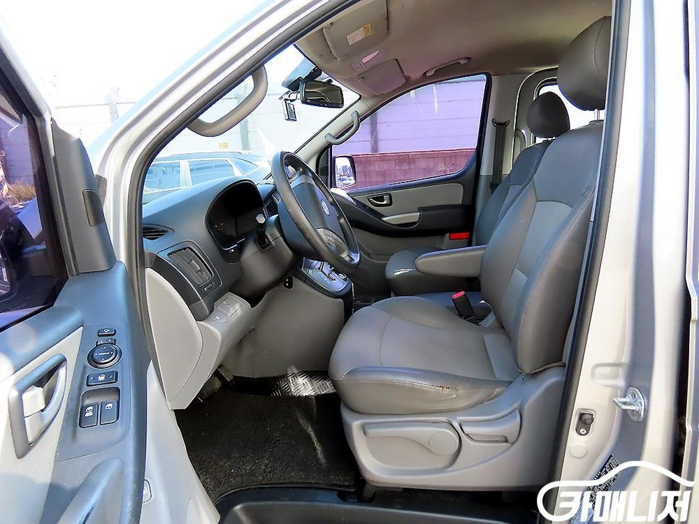 [현대]그랜드 스타렉스 밴 5인승 CVX 럭셔리 이미지