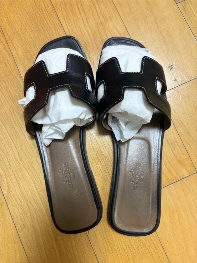 에르메스 오란 샌들 블랙 35.5 이미지