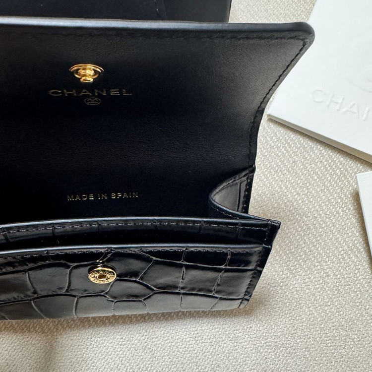 샤넬 크로커다일 악어 똑딱이 카드지갑 새제품 이미지