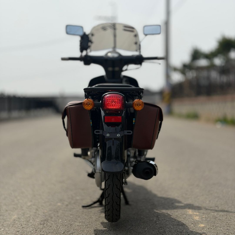 혼다 슈퍼커브110 23년식 짧은 키로수 준튜닝 저렴하게 판매합니다! 이미지