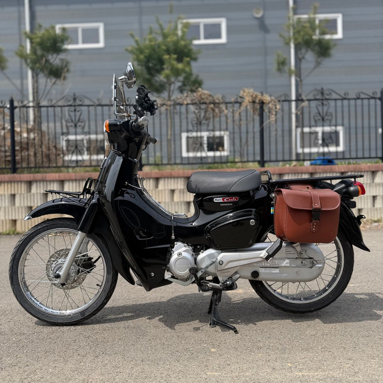 혼다 슈퍼커브110 23년식 짧은 키로수 준튜닝 저렴하게 판매합니다! 이미지