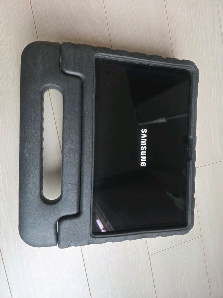 갤럭시탭 A7 10.4인치 이미지