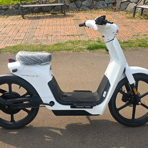 혼다전기스쿠터 커브e 미사용 새상품 이미지