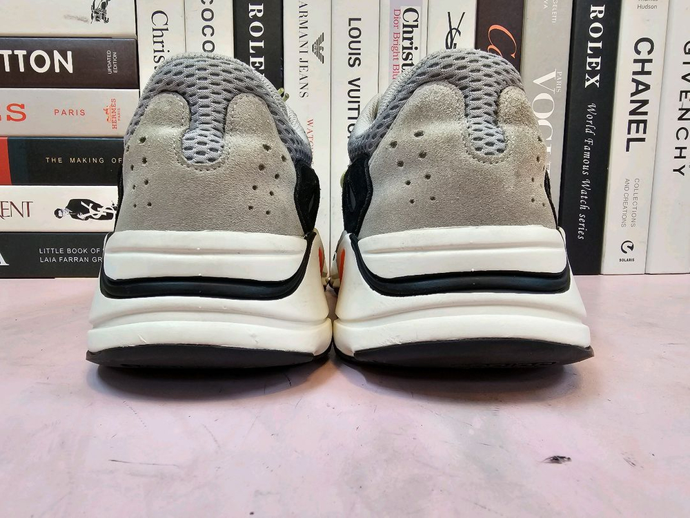 아디다스 이지700 남성 스니커즈 운동화 275 이미지