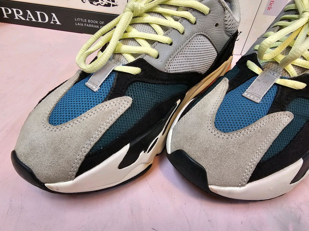 아디다스 이지700 남성 스니커즈 운동화 275 이미지