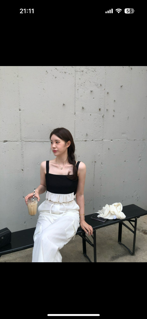 프릴 뷔스티에 이미지