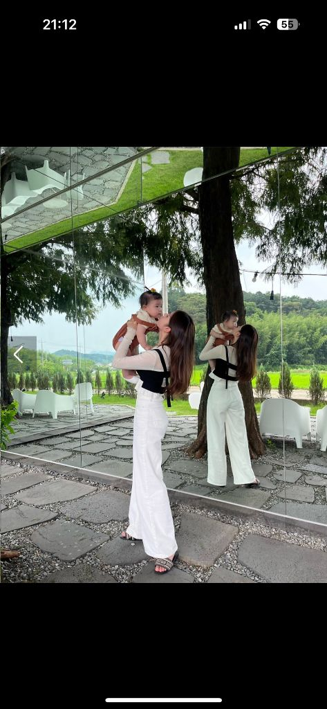 프릴 뷔스티에 이미지