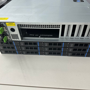 SKY S465-36 서버케이스 SEVER CASE 4U 36베이 핫스왑 랙마운트 스토리지 중고 판매합니다. 이미지