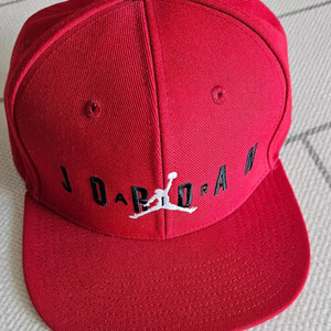 조던 YOUTH 빨간색 스냅백 모자 이미지