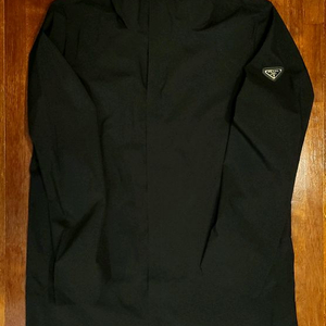 프라다(PRADA) 남성용 후드 롱 바람막이 자켓. 이미지