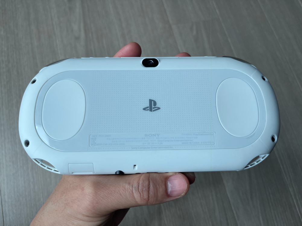 플스 비타 2세대 글레이셔 화이트 이미지