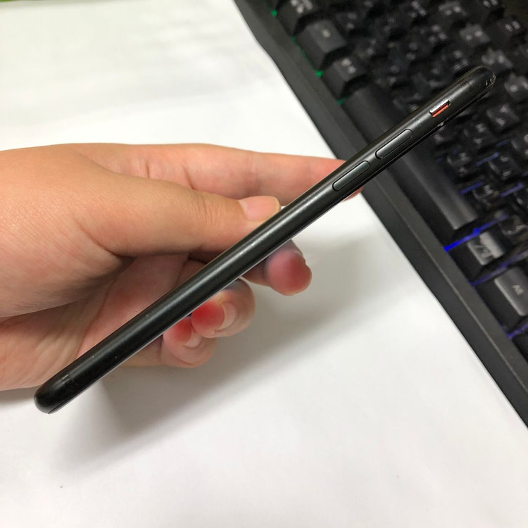 .아이폰7 32GB 블랙 중고폰 배터리100% 사진폰 인스타 카메라폰 레트로감성 152400 이미지