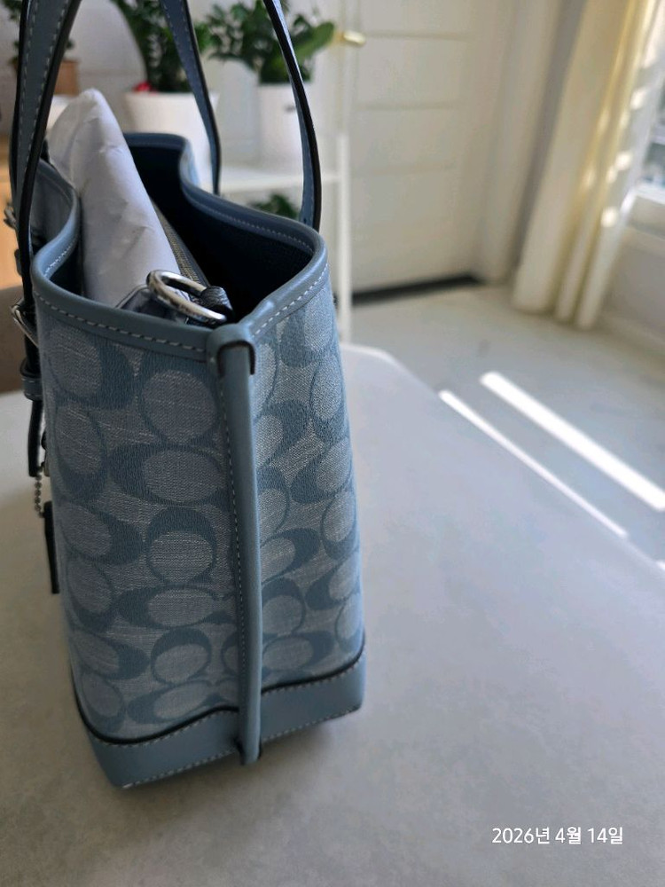 코치 시그니처 샴브레이 몰리 25 토트백 크로스백 이미지