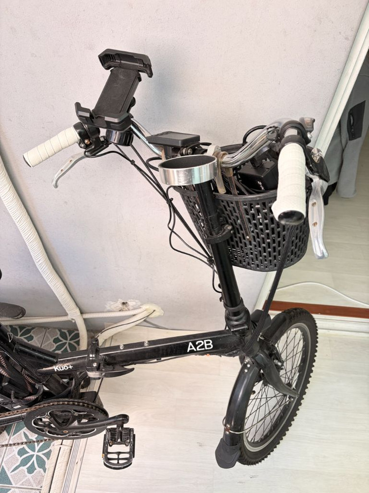 접이식 전기자전거 이미지