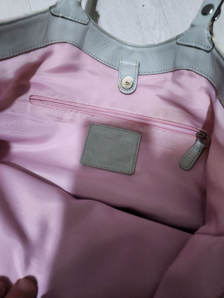 오블리크 패턴 토트백 코치 이미지