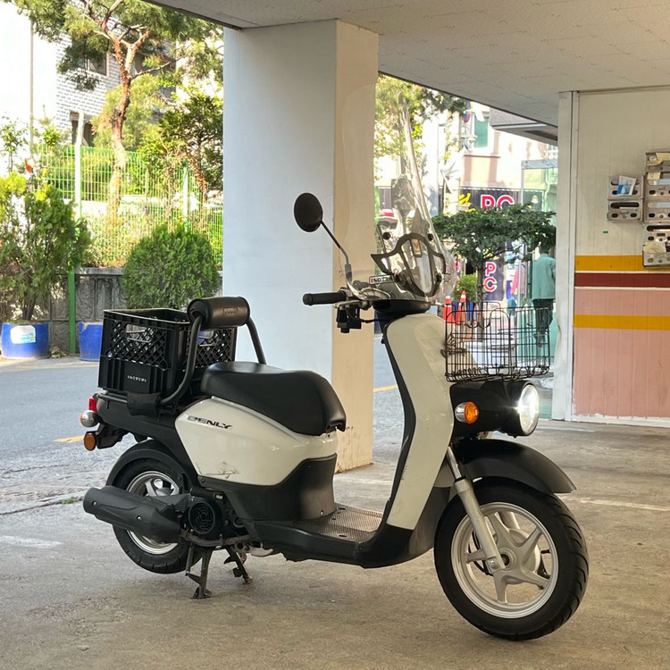 벤리110 혼다 스쿠터 오토바이 출퇴근용 판매 이미지