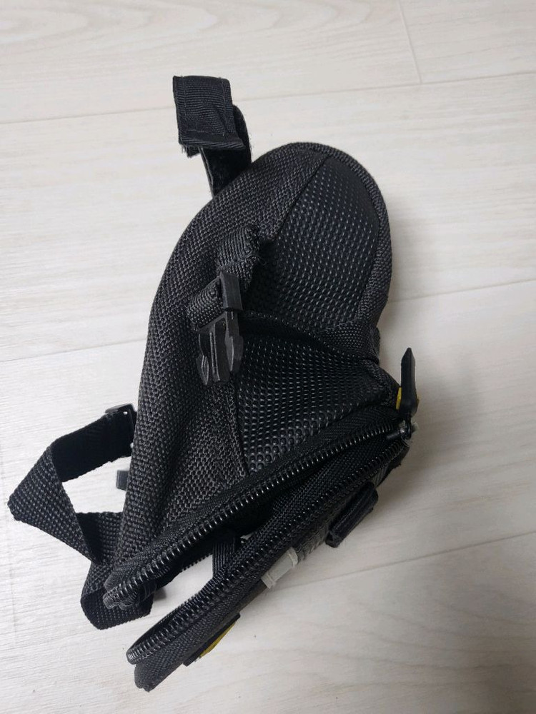 상태A급 토픽 에어로 웨지팩 자전거 안장가방 마이크로 사이즈 팝니다. (택포1.3만) 이미지