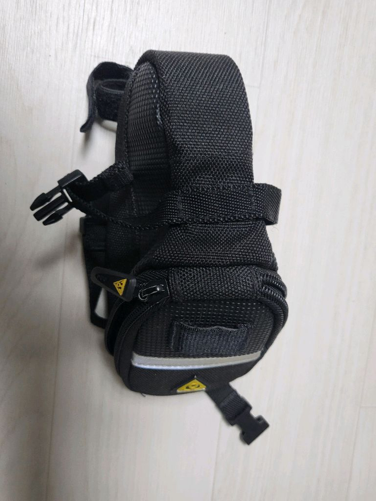 상태A급 토픽 에어로 웨지팩 자전거 안장가방 마이크로 사이즈 팝니다. (택포1.3만) 이미지