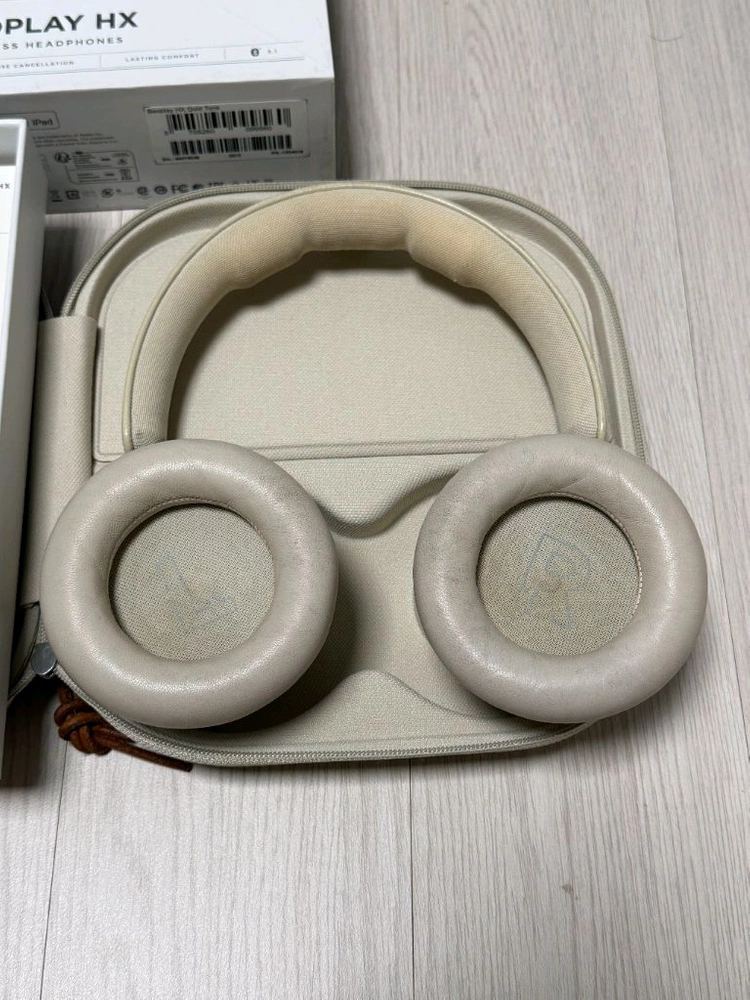 뱅앤올룹슨 Beoplay HX 무선 헤드폰 판매합니다 이미지
