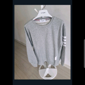 톰브라운 스트라이프 맨투맨. XL 이미지