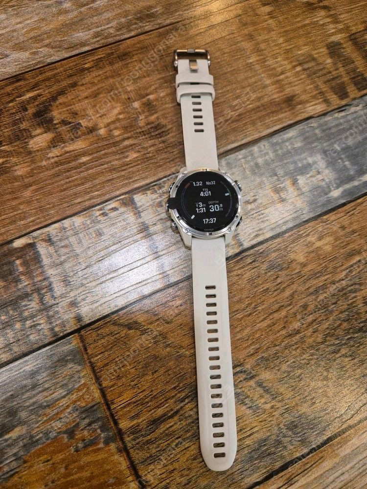 가민 디센트 MK3 43mm 다이빙워치 컴퓨터 프리다이빙 스쿠버다이빙 러닝 등산 워치 이미지