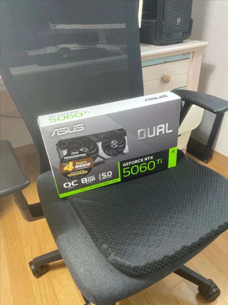 지포스 RTX 5060 Ti OC 8GB 그래픽카드 - 안심되는 중고거래