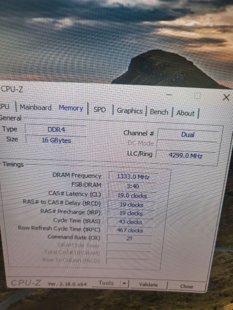 게이밍 컴퓨터 pc 본체 rtx2060 팝니다 i7 9700k 이미지