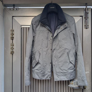 우영미 솔리드옴므 바람막이점퍼 90호 새상품수준 이미지