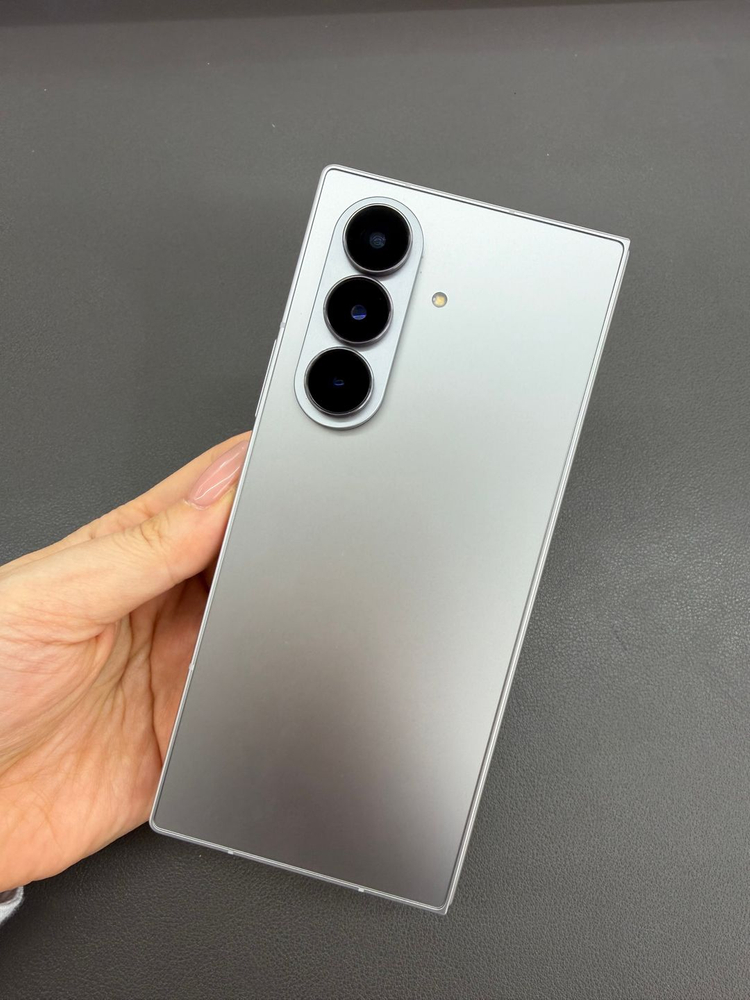 [대전 중고폰] 갤럭시 Z폴드7 256GB 실버 / SS급 / 실물촬영 / 매장운영 410112 이미지