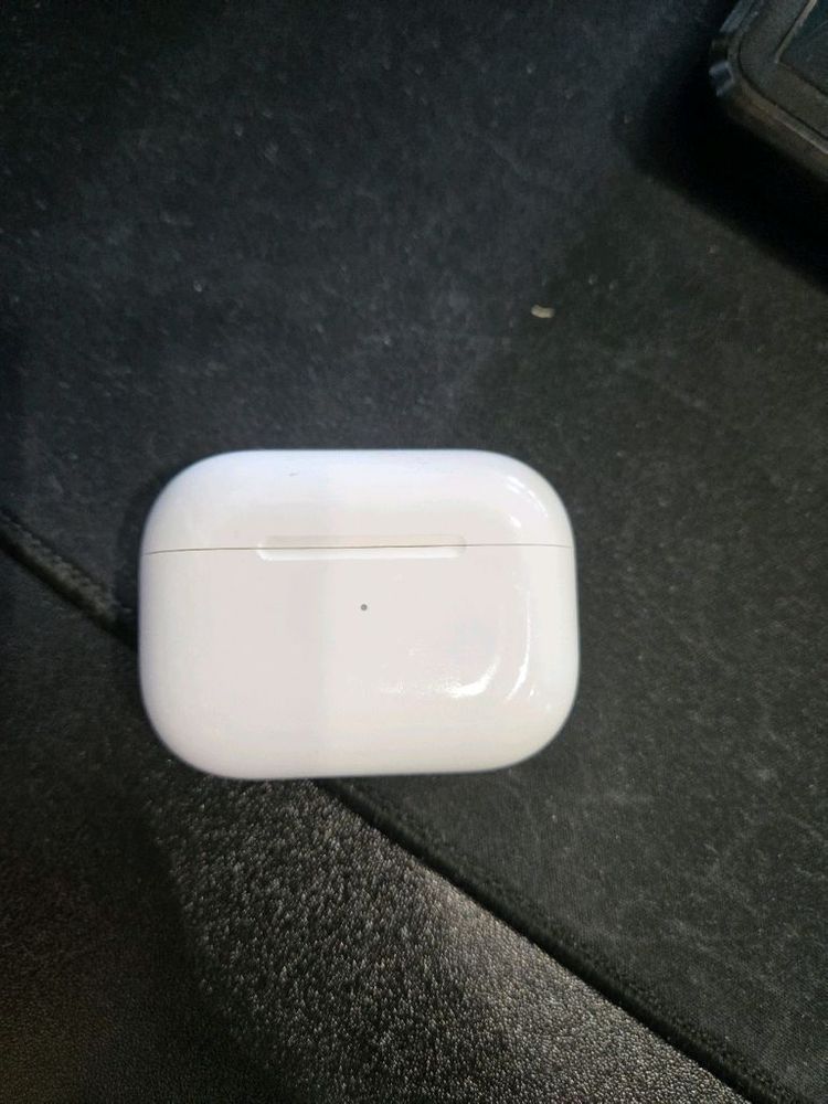 애어팟 프로 2세대 본체+오른쪽 8핀 이미지